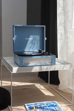 Проигрыватель виниловых дисков Crosley Voyager Washed Blue