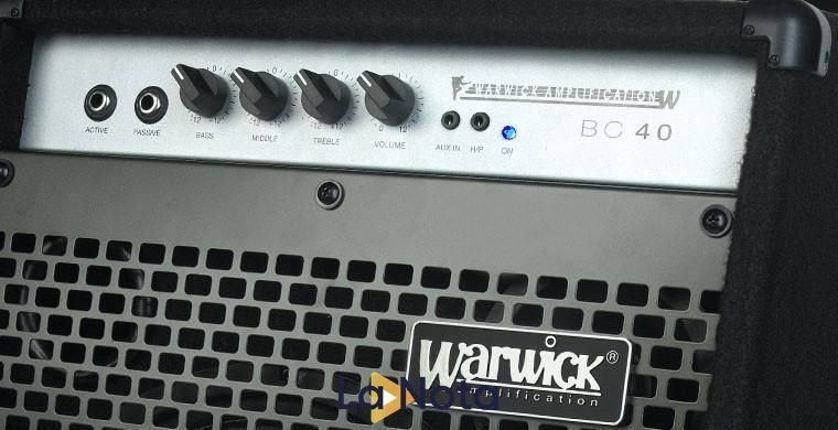 Комбопідсилювач Warwick BC40