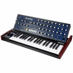 Синтезатор Behringer MonoPoly, Чорний