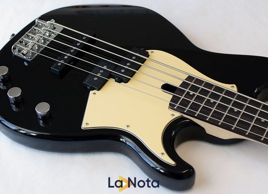 Бас-гітара Yamaha BB435 Black