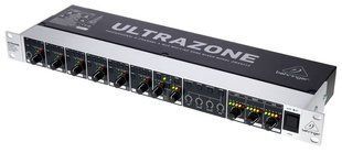 Мікшерний пульт Behringer Ultrazone ZMX8210 V2