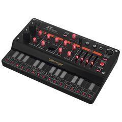 Аналоговий синтезатор Behringer JT Mini