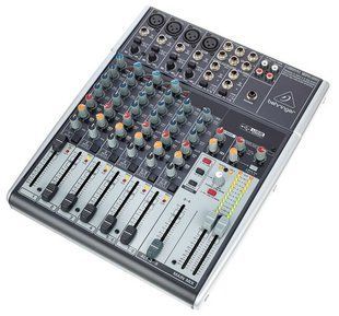 Мікшерний пульт Behringer Xenyx 1204USB
