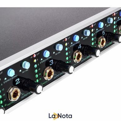 Усилитель для наушников Swissonic Headamp 8