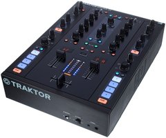 DJ контролер Native Instruments Traktor Kontrol Z2