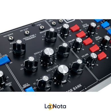 Аналоговый синтезатор Behringer Model D, Черный