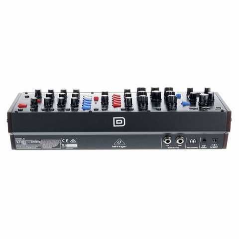 Аналоговый синтезатор Behringer Model D - LaNota - интернет