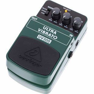 Гітарна педаль Behringer UV300