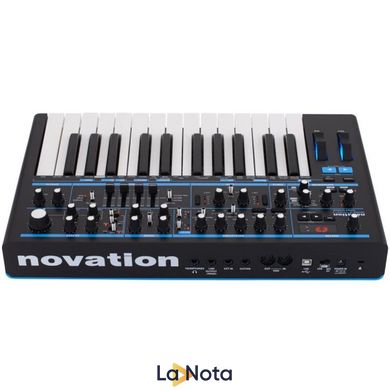 Аналоговий синтезатор Novation Bass Station II, Чорний