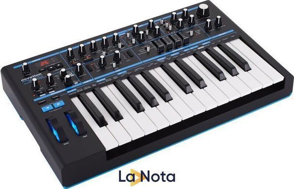 Аналоговый синтезатор Novation Bass Station II, Черный