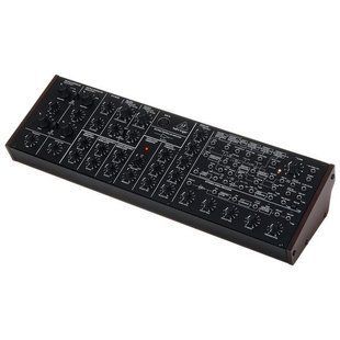 Аналоговий синтезатор Behringer K-2, Чорний