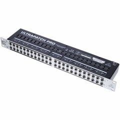 Кросовер Behringer PX3000
