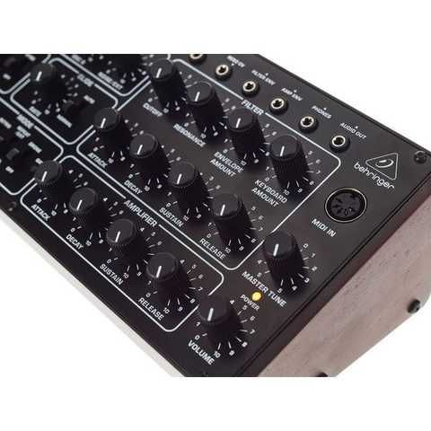 Синтезатор Behringer PRO1 - LaNota - интернет-магазин музыкальных