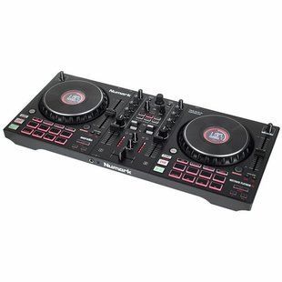DJ контроллер Numark Mixtrack Platinum FX