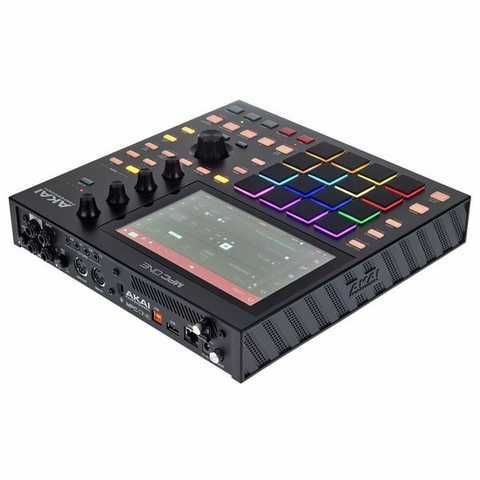 Семплер Akai MPC One купити в інтернет-магазині LaNota