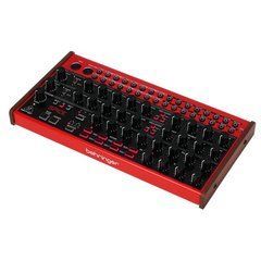Аналоговий синтезатор Behringer SPICE