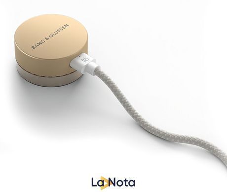 Портативна акустика Bang & Olufsen BeoSound Level Light Oak
