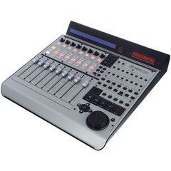 DAW контроллер Mackie Control Universal Pro