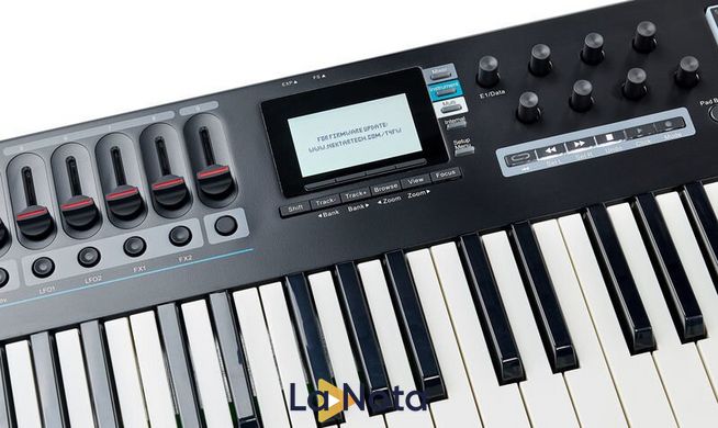 MIDI-клавіатура Nektar Panorama T4