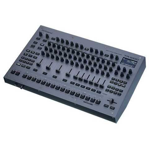 Драм машина Roland TR-1000 купити в інтернет-магазині LaNota