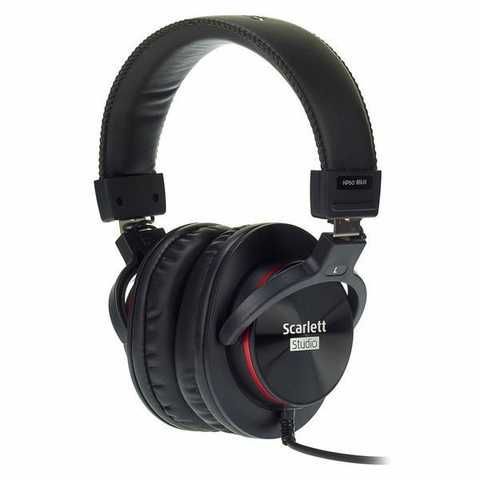 Комплект для звукозаписи Focusrite Scarlett 2i2 Studio 3rd Gen