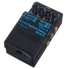Гітарна педаль Boss SDE-3 Delay