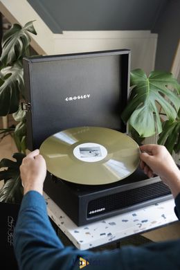 Проигрыватель виниловых дисков Crosley Voyager Black